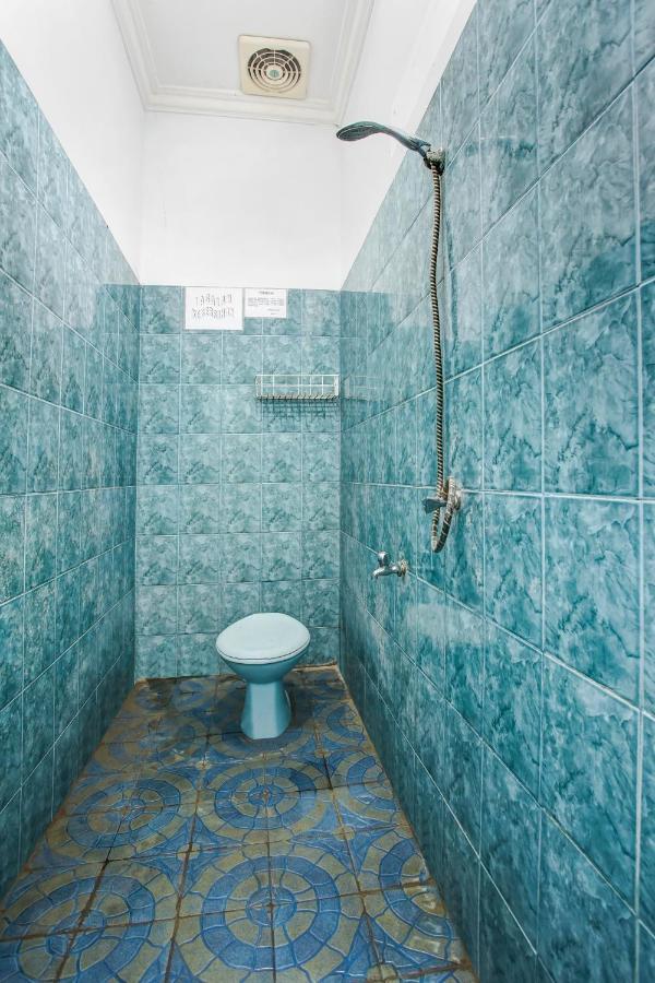 Oyo 90771 Mess 19 Syariah Otel Bandar Lampung Dış mekan fotoğraf