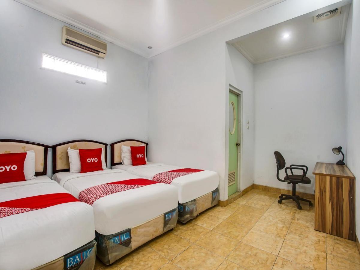 Oyo 90771 Mess 19 Syariah Otel Bandar Lampung Dış mekan fotoğraf